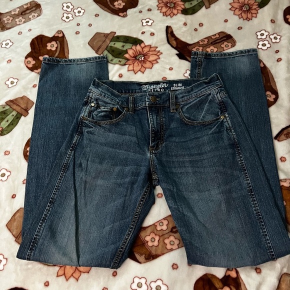 Men’s Wrangler Slim Straight Jeans - Picture 6 of 9